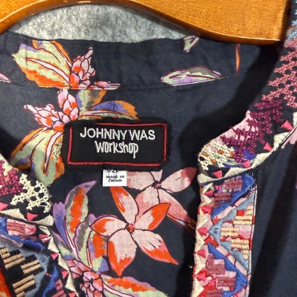 Johnny Was Workshop Floral Emboirdered Top 100% Ramie Boho Artsy 2x - Picture 4 of 9